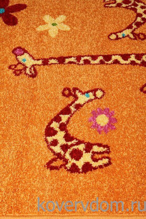 Ковер детский FUNKY Giraffe a apricot